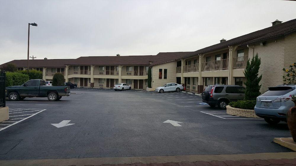 Quality Inn Near Lake Marble Falls Exteriör bild