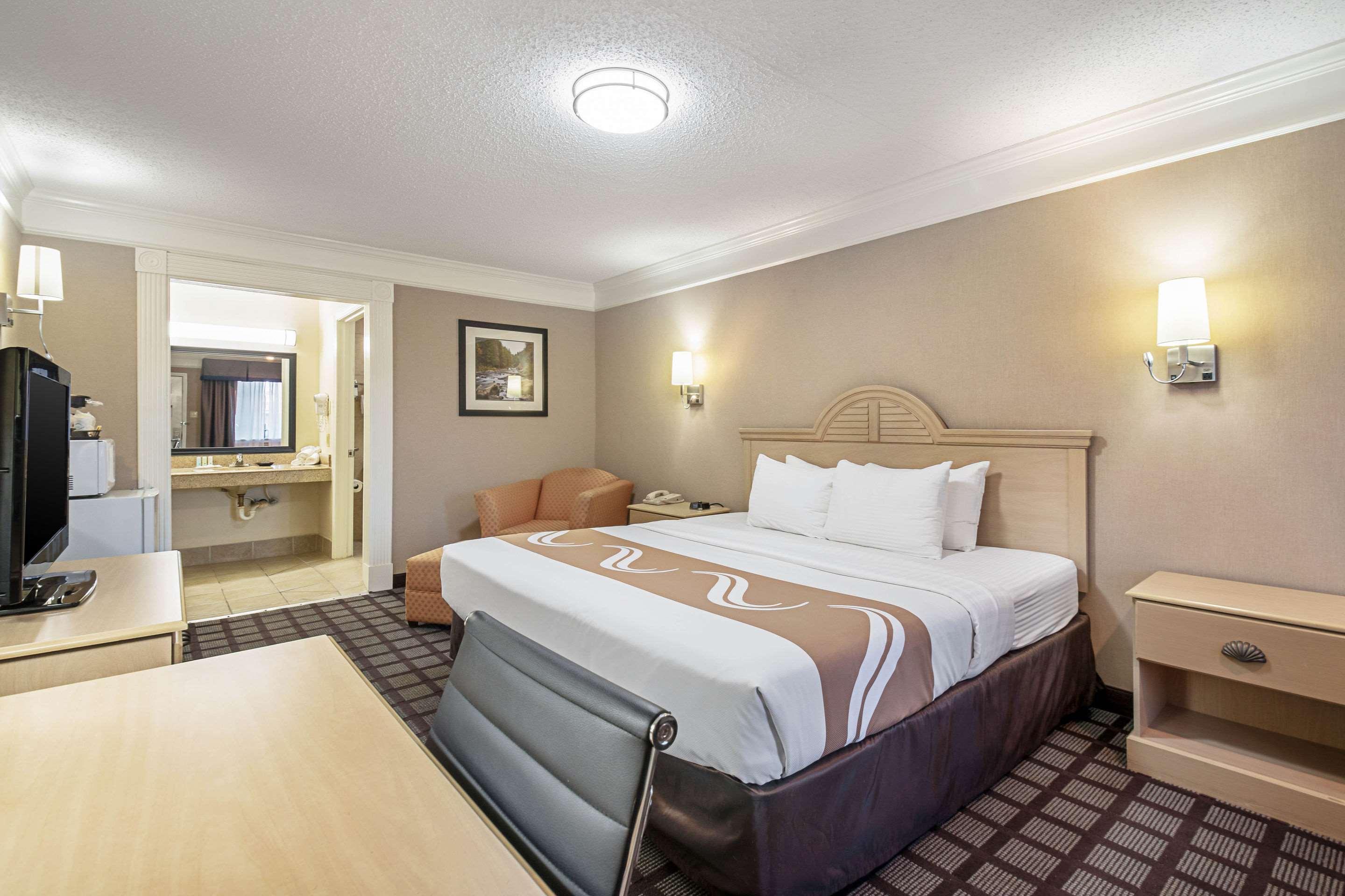 Quality Inn Near Lake Marble Falls Exteriör bild