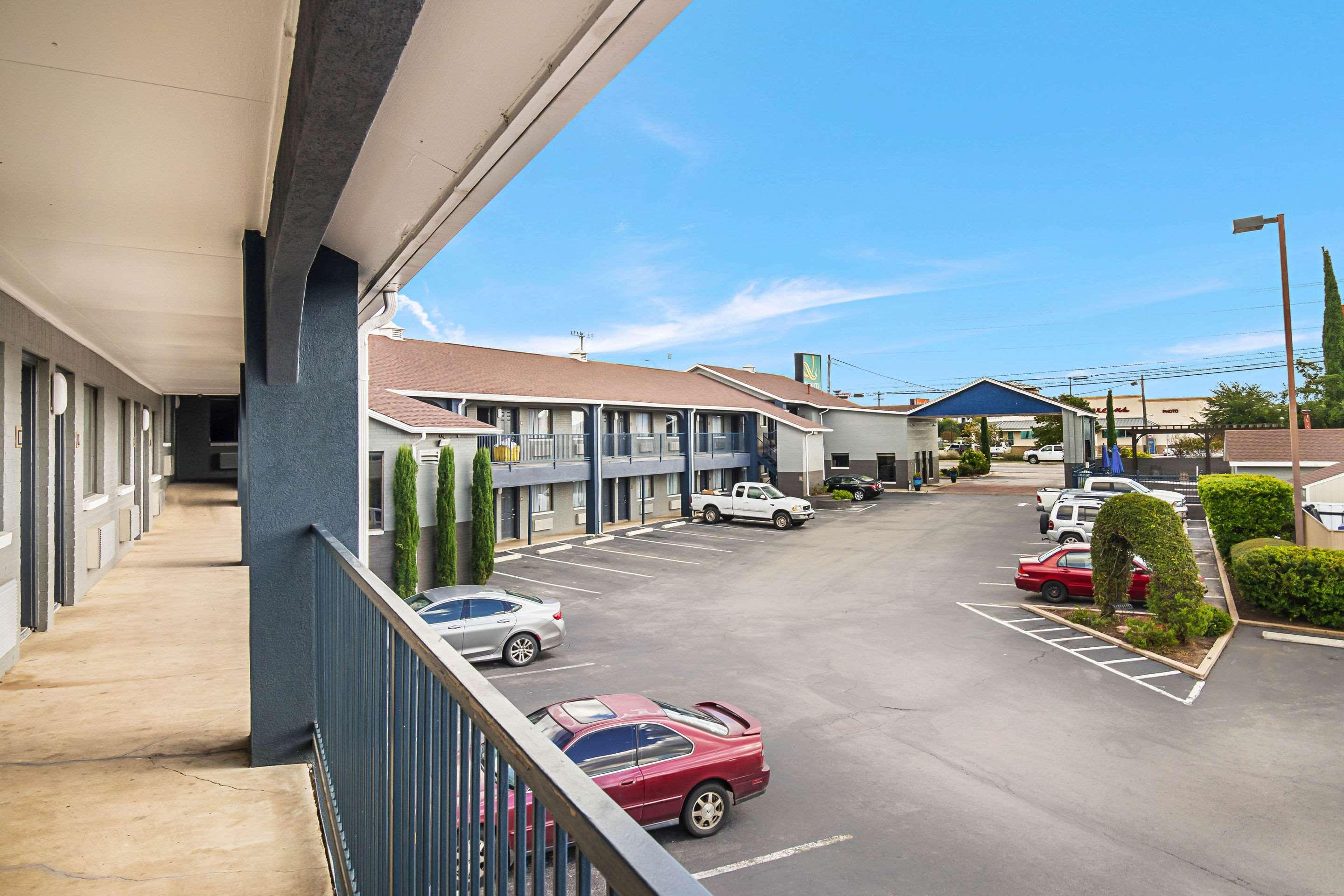 Quality Inn Near Lake Marble Falls Exteriör bild