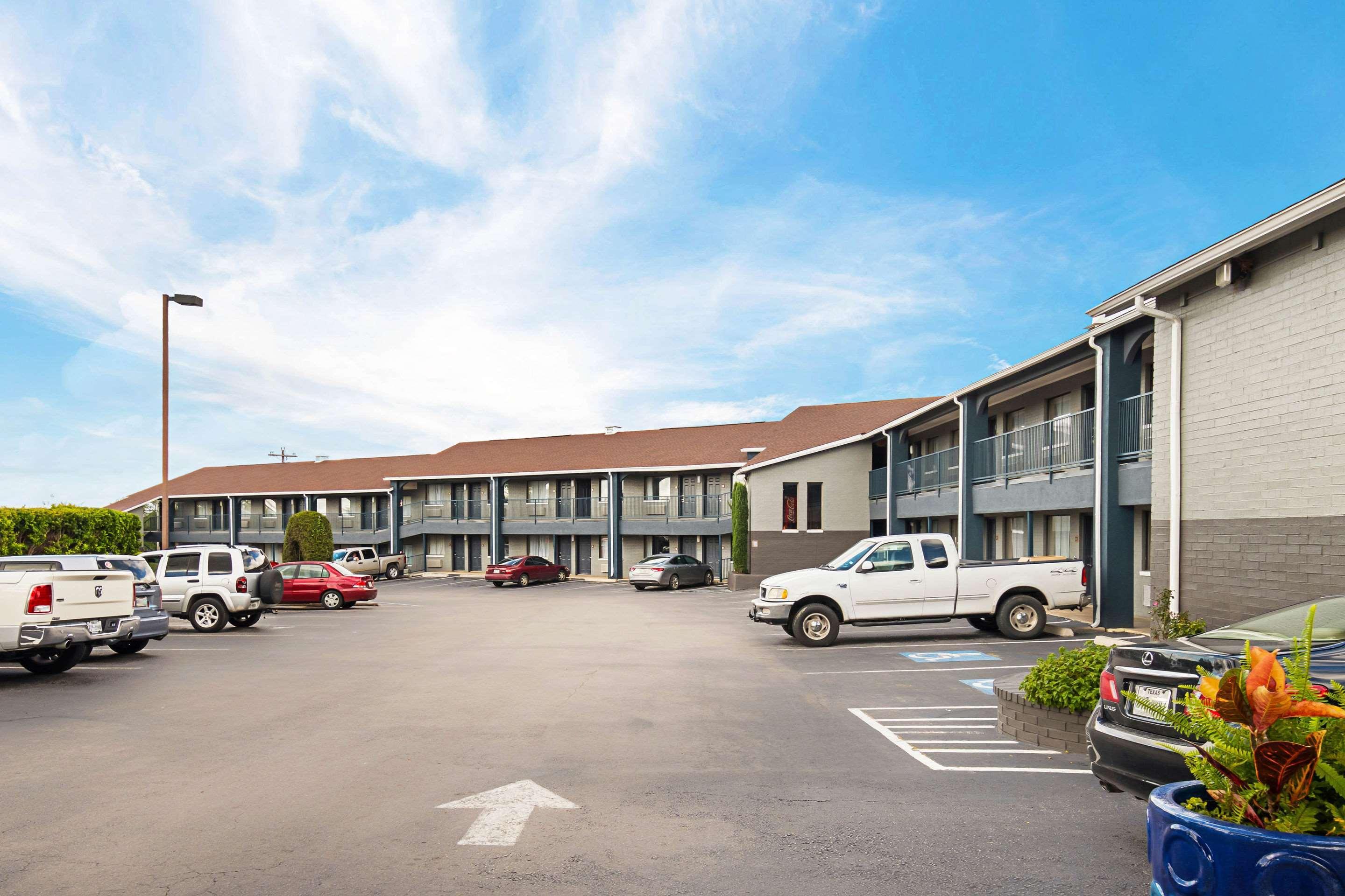 Quality Inn Near Lake Marble Falls Exteriör bild